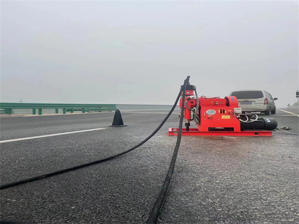 辽阳马路路基路面开裂下沉注浆加固灌浆